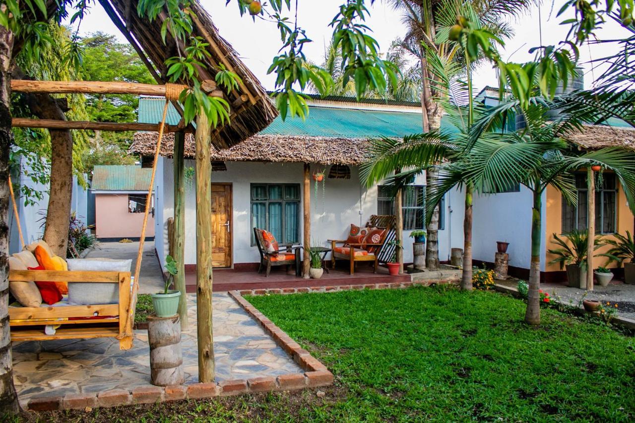 Blue Elephant Villas Аруша Екстериор снимка