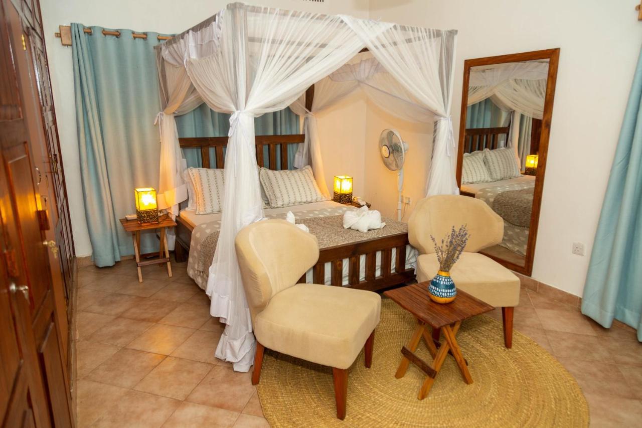 Blue Elephant Villas Аруша Екстериор снимка