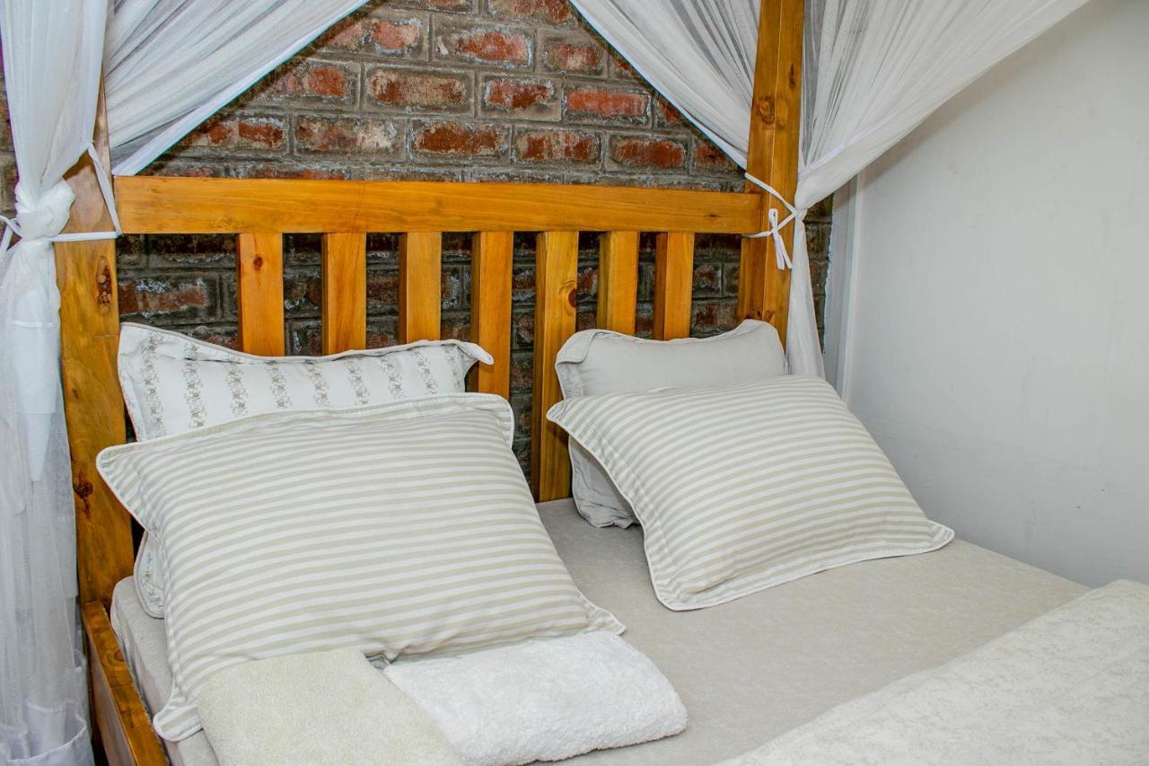 Blue Elephant Villas Аруша Екстериор снимка